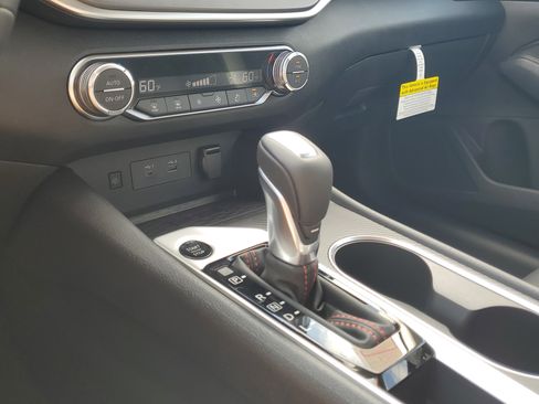New 2026 Nissan Altima 2.5 SR FWD image 14