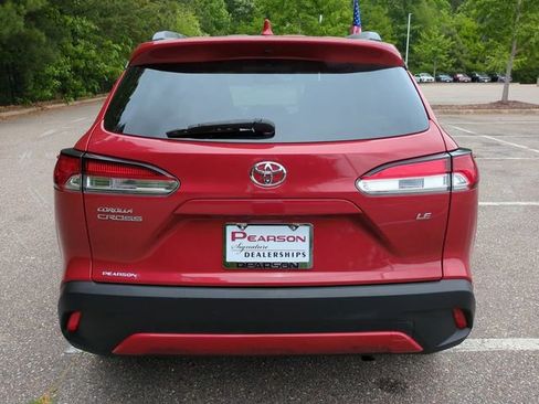 Used 2022 Toyota Corolla Cross LE FWD image 5