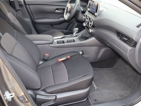 Used 2024 Nissan Sentra SV w/ Lighting Package FWD image 16