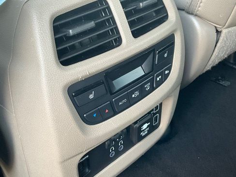 Used 2021 Honda Pilot Touring image 33