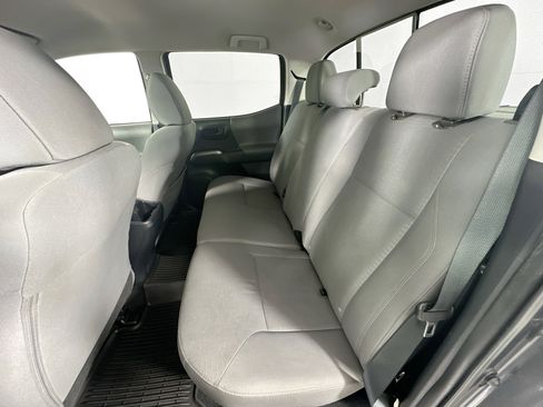 Used 2018 Toyota Tacoma SR5 image 23