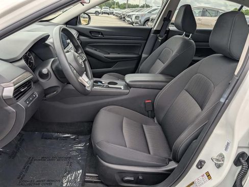 Used 2026 Nissan Altima 2.5 SV FWD image 15