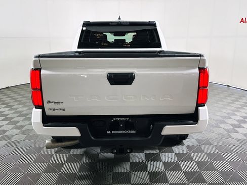 Certified 2025 Toyota Tacoma SR5 image 4