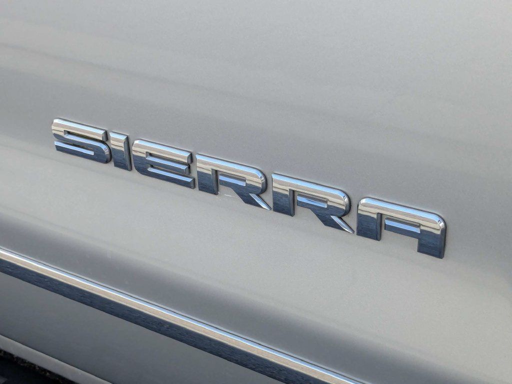 Used 2018 GMC Sierra 1500 SLT AWD/4WD image 14