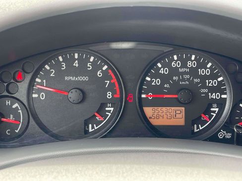 Used 2017 Nissan Frontier SV RWD image 9