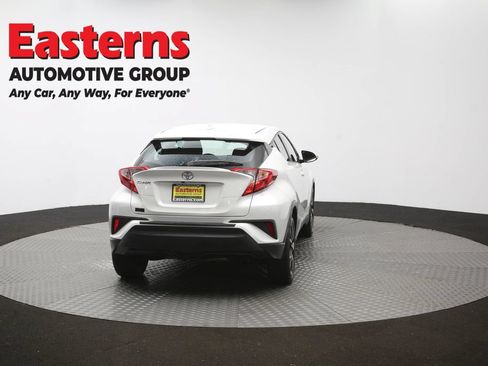 Used 2018 Toyota C-HR XLE FWD image 38