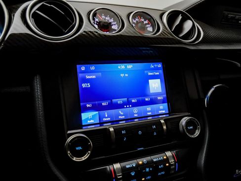 Used 2022 Ford Mustang Shelby GT500 w/ Carbon Fiber Track Pack image 65