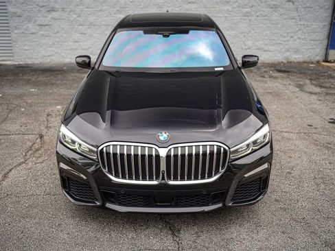 Used 2022 BMW 750i xDrive w/ Executive Package AWD/4WD image 6