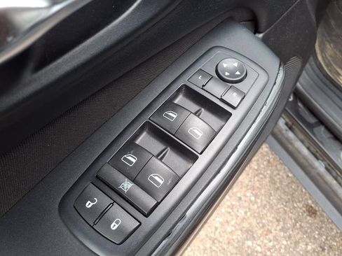 Used 2016 Jeep Cherokee Sport w/ Cold Weather Group AWD/4WD image 14