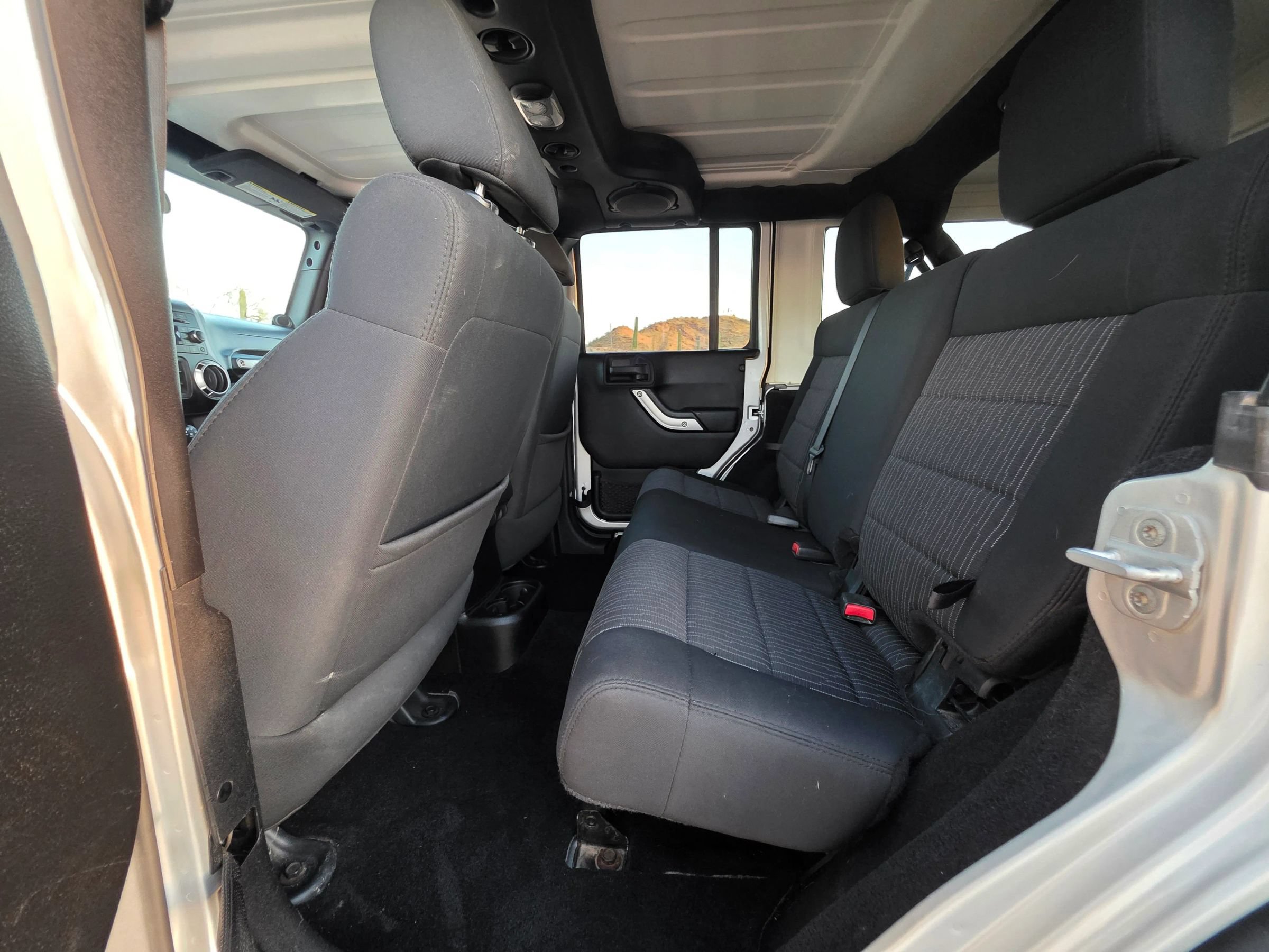 Used 2012 Jeep Wrangler Unlimited Rubicon w/ Dual Top Group AWD/4WD image 11