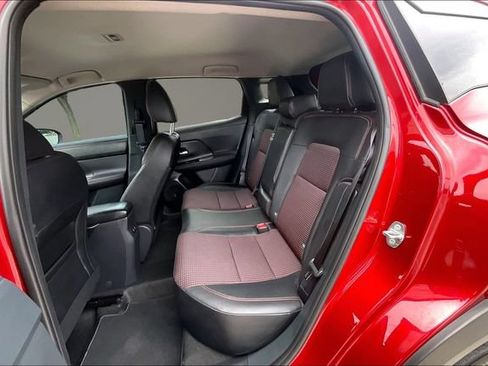 Used 2025 Nissan Kicks SR FWD image 24
