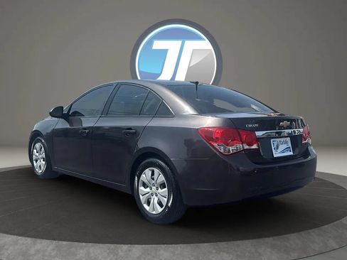 Used 2014 Chevrolet Cruze LS FWD image 20