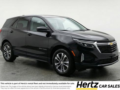 Used 2025 Chevrolet Equinox LT image 1