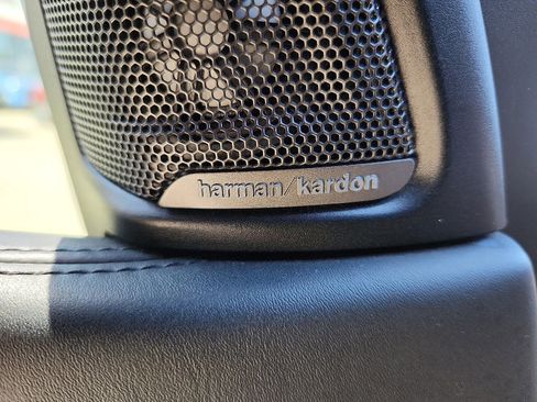 Used 2017 BMW X5 xDrive50i image 15