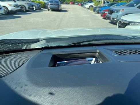 Used 2024 Buick Enclave Avenir w/ Avenir Technology Package image 13