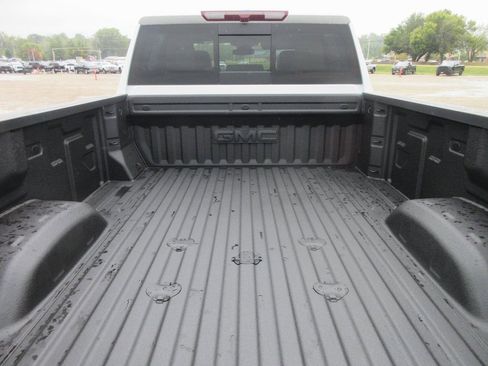 New 2026 GMC Sierra 3500 SLT w/ SLT Premium Package image 7