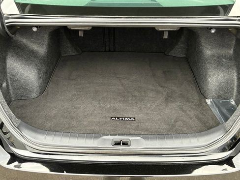 Used 2025 Nissan Altima 2.5 SL image 11