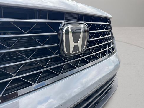 Used 2025 Honda Accord Sport image 11