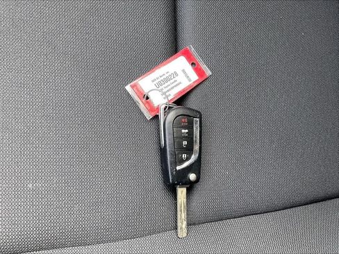 Used 2024 Toyota Corolla LE FWD image 29