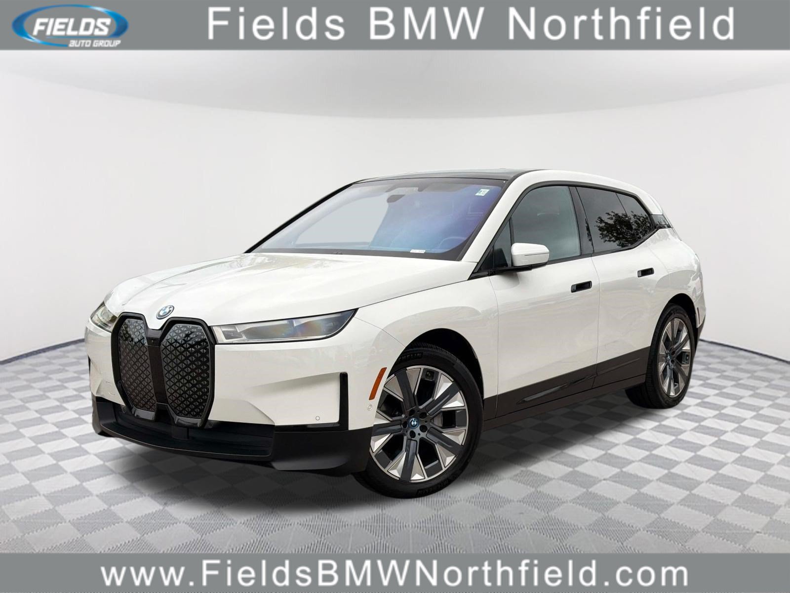 Certified 2024 BMW iX xDrive50 w/ Premium Package AWD/4WD image 2