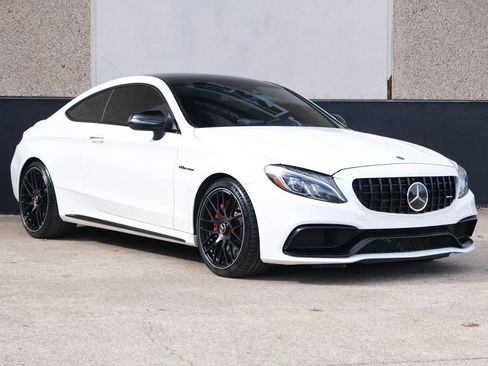 Used 2017 Mercedes-Benz C 63 AMG S image 4