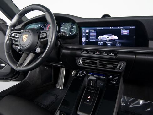 Certified 2021 Porsche 911 Carrera 4S image 30