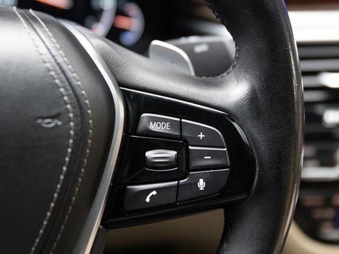 Used 2019 BMW 640i Gran Turismo xDrive image 71