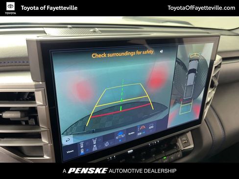 Used 2022 Toyota Tundra Platinum AWD/4WD image 30