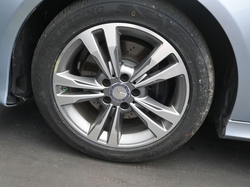 Used 2015 Mercedes-Benz E 350 Sedan image 9