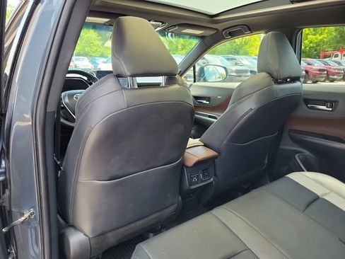 Used 2021 Toyota Venza Limited w/ Advanced Technology Package AWD/4WD image 15