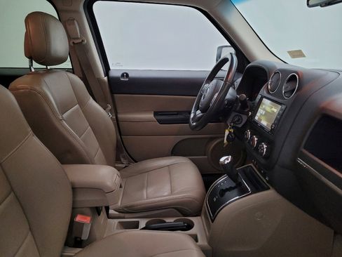 Used 2016 Jeep Patriot High Altitude image 21