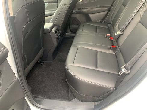 Used 2025 Nissan Murano SL AWD/4WD image 13