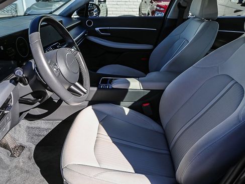 Certified 2024 Hyundai Sonata SEL w/ Convenience Package image 17