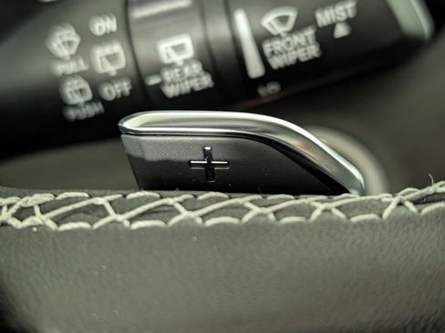 New 2025 Jeep Grand Cherokee L Limited w/ Luxury Tech Group II image 23