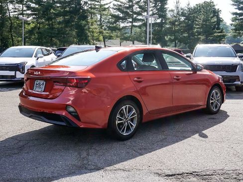 Used 2023 Kia Forte LXS w/ LXS Technology Package FWD image 8
