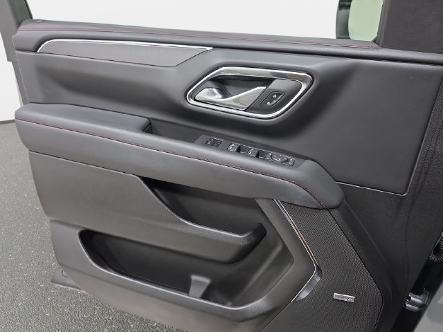 Used 2024 Chevrolet Tahoe RST w/ Luxury Package AWD/4WD image 27