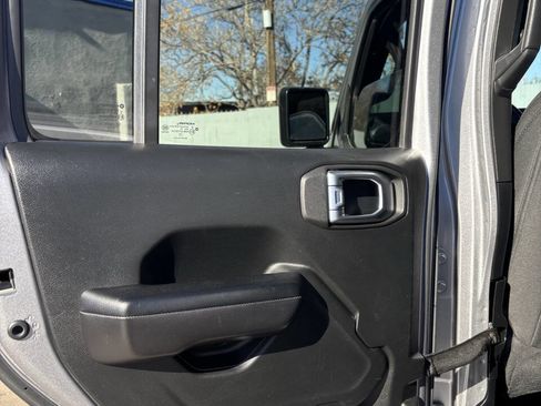 Used 2020 Jeep Gladiator Sport w/ Quick Order Package 24S image 15