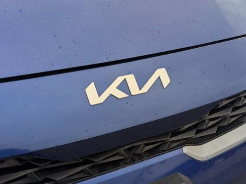 Used 2024 Kia Forte LXS image 10