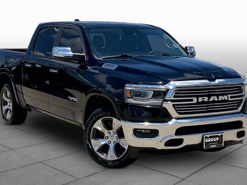 Used 2022 RAM 1500 Laramie AWD/4WD image 3