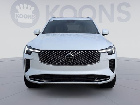 New 2026 Volvo XC90 B6 Plus w/ Protection Package Premier image 11