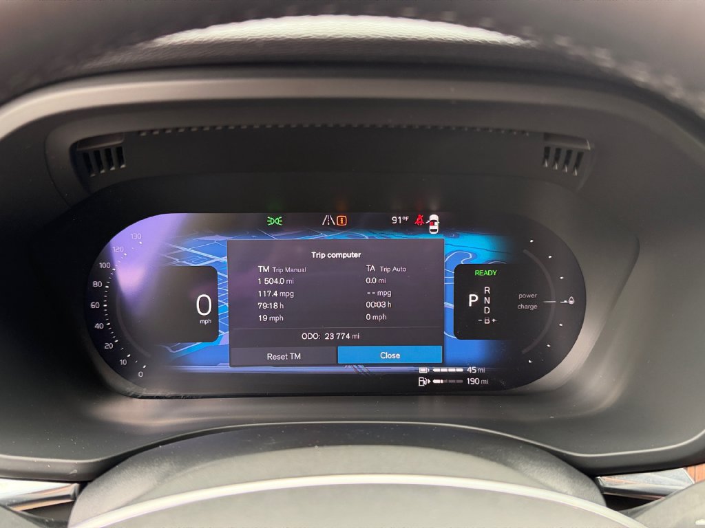 Certified 2024 Volvo XC60 T8 Plus w/ Climate Package AWD/4WD image 26