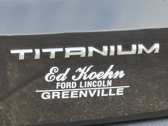 Used 2021 Ford Escape Titanium AWD/4WD image 2