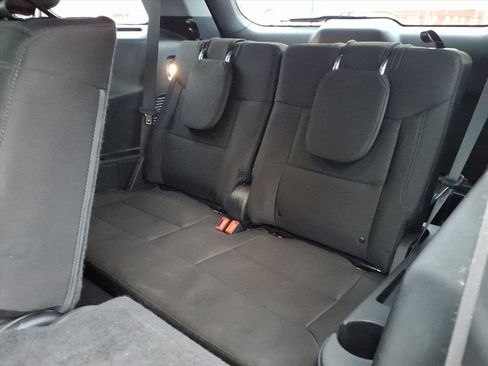 Certified 2023 Ford Explorer XLT w/ Class IV Trailer Tow Package image 11