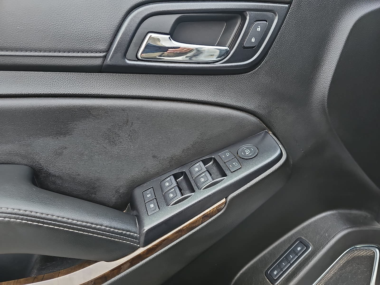Used 2019 Chevrolet Tahoe LT RWD image 25