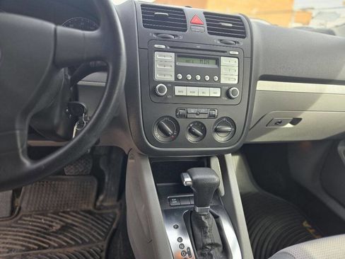 Used 2009 Volkswagen Jetta S image 19