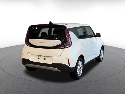 Used 2025 Kia Soul LX w/ LX Technology Package image 14
