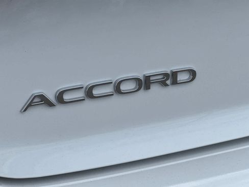 Used 2025 Honda Accord SE image 30