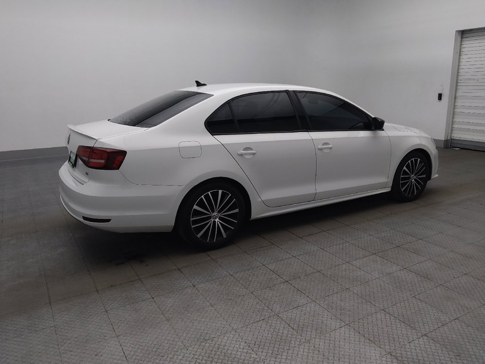 Used 2016 Volkswagen Jetta Sport FWD image 10