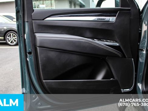 Used 2025 Cadillac Escalade Sport w/ LPO, ONYX Package image 38