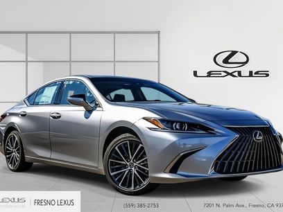 New 2025 Lexus ES 300h w/ Premium Package